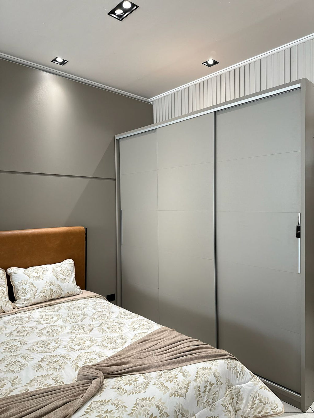 Roupeiro Alabama 100% MDF 2,30m