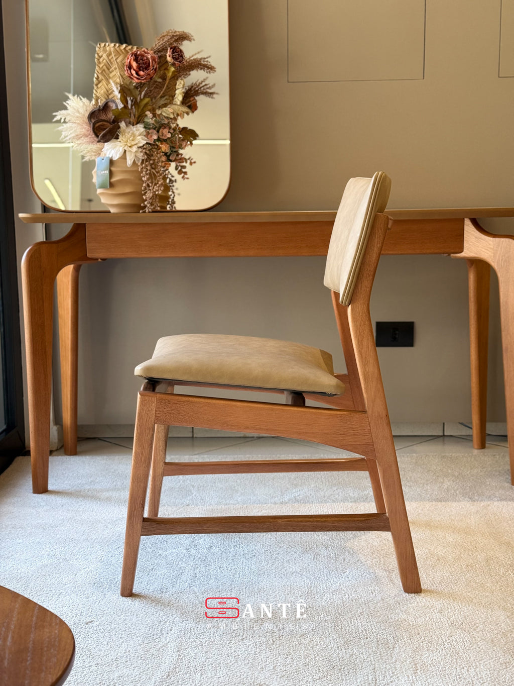 Cadeira R Cecilia Amendoa/Caramelo