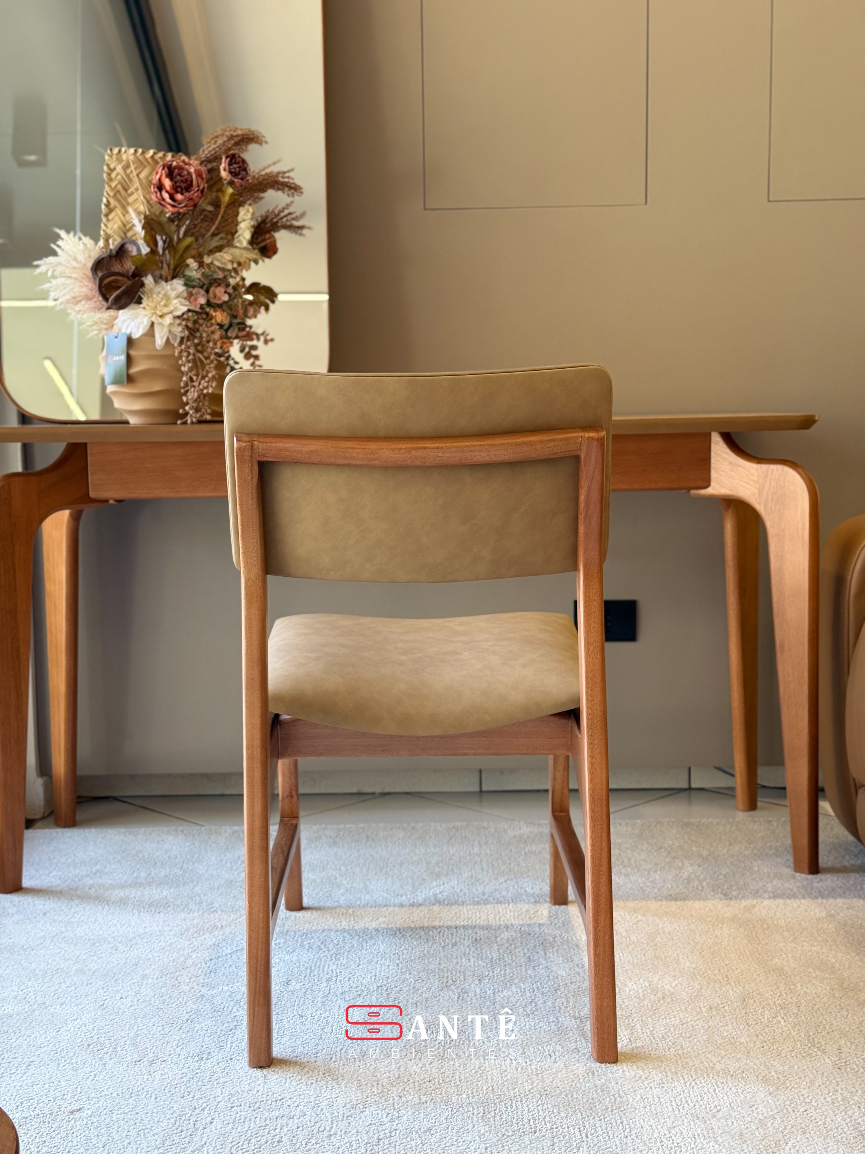 Cadeira R Cecilia Amendoa/Caramelo