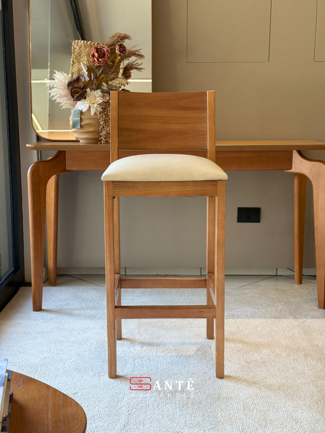 Banqueta R Erika Amendoa Rimac Santê Ambientes